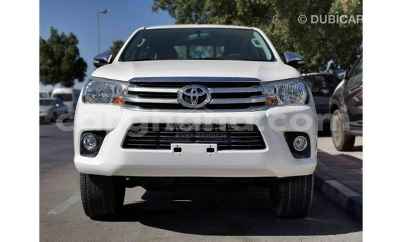 Buy Import Toyota Hilux White Car in Import - Dubai in Ashanti Buy Import Toyota Hilux White Car in Import - Dubai in Ashanti