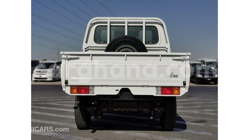 Big with watermark toyota land cruiser ashanti import dubai 30868