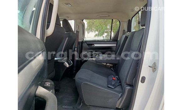 Buy Import Toyota Hilux White Car in Import - Dubai in Ashanti Buy Import Toyota Hilux White Car in Import - Dubai in Ashanti