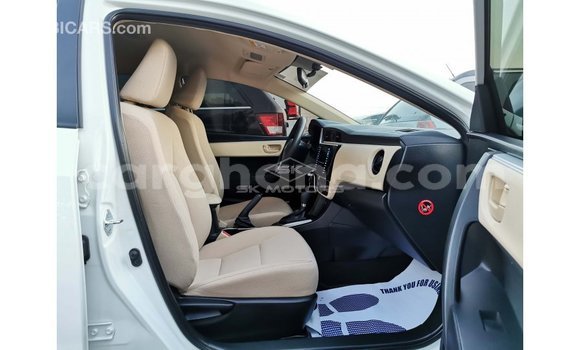 Ra Imported Toyota Corolla funfun Ọkọ̀ in Import - Dubai ni Ashanti Ra Imported Toyota Corolla funfun Ọkọ̀ in Import - Dubai ni Ashanti