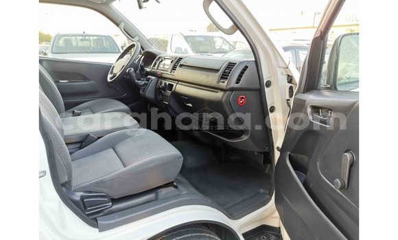 Buy Import Toyota Hiace White Car in Import - Dubai in Ashanti Buy Import Toyota Hiace White Car in Import - Dubai in Ashanti