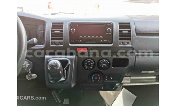 Sayi Imported Toyota Hiace White Mota in Import - Dubai a Ashanti Sayi Imported Toyota Hiace White Mota in Import - Dubai a Ashanti