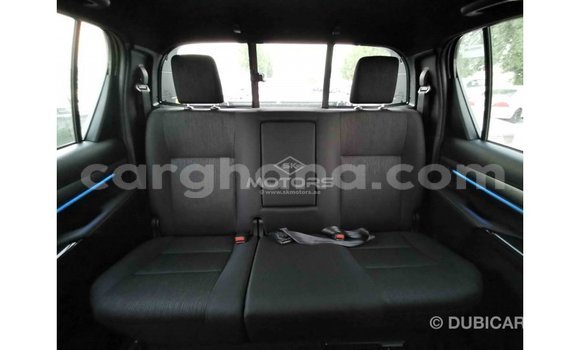 Ra Imported Toyota Hilux funfun Ọkọ̀ in Import - Dubai ni Ashanti Ra Imported Toyota Hilux funfun Ọkọ̀ in Import - Dubai ni Ashanti
