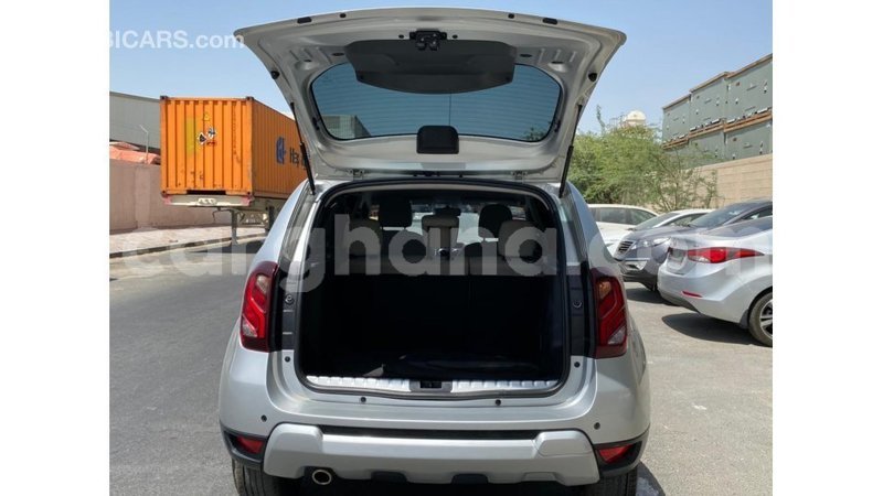 Big with watermark renault duster ashanti import dubai 30900