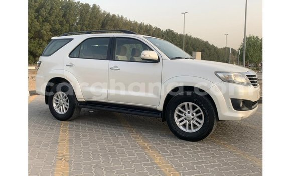 Ra Imported Toyota Fortuner funfun Ọkọ̀ in Import - Dubai ni Ashanti Ra Imported Toyota Fortuner funfun Ọkọ̀ in Import - Dubai ni Ashanti