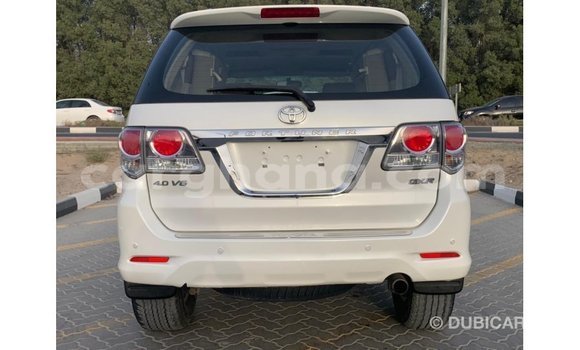 Ra Imported Toyota Fortuner funfun Ọkọ̀ in Import - Dubai ni Ashanti Ra Imported Toyota Fortuner funfun Ọkọ̀ in Import - Dubai ni Ashanti