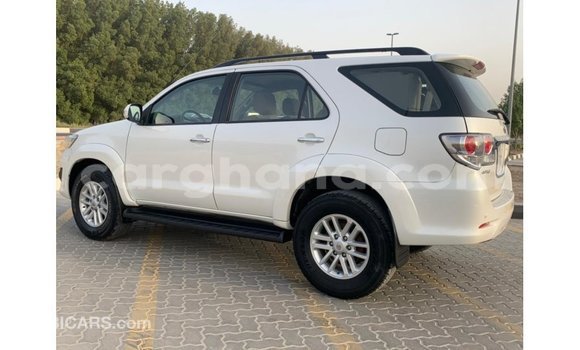 Ra Imported Toyota Fortuner funfun Ọkọ̀ in Import - Dubai ni Ashanti Ra Imported Toyota Fortuner funfun Ọkọ̀ in Import - Dubai ni Ashanti