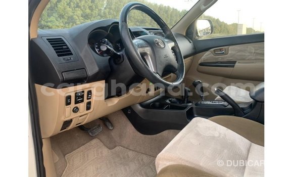 Ra Imported Toyota Fortuner funfun Ọkọ̀ in Import - Dubai ni Ashanti Ra Imported Toyota Fortuner funfun Ọkọ̀ in Import - Dubai ni Ashanti