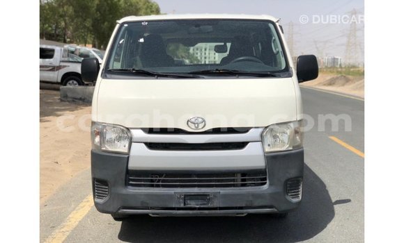 Sayi Imported Toyota Hiace White Mota in Import - Dubai a Ashanti Sayi Imported Toyota Hiace White Mota in Import - Dubai a Ashanti
