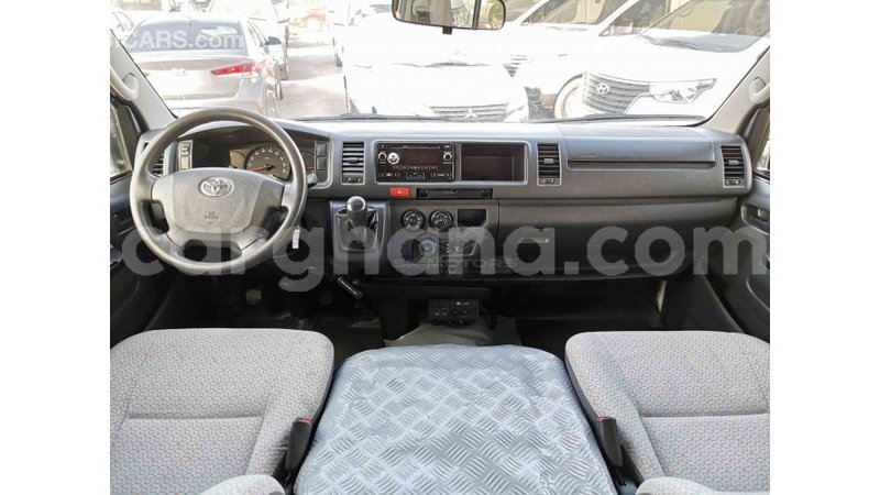 Big with watermark toyota hiace ashanti import dubai 30937