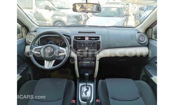 Ra Imported Toyota Rush funfun Ọkọ̀ in Import - Dubai ni Ashanti Ra Imported Toyota Rush funfun Ọkọ̀ in Import - Dubai ni Ashanti