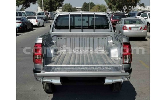 Sayi Imported Toyota Hilux Sauran Mota in Import - Dubai a Ashanti Sayi Imported Toyota Hilux Sauran Mota in Import - Dubai a Ashanti