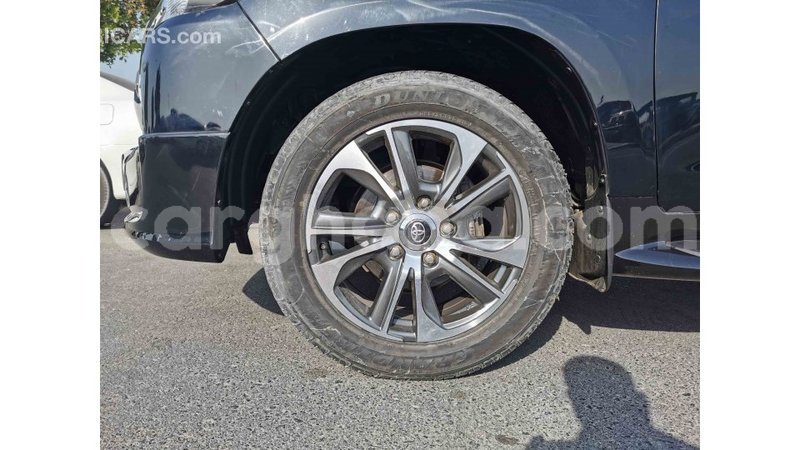 Big with watermark toyota land cruiser ashanti import dubai 30976