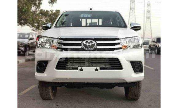Buy Import Toyota Hilux White Car in Import - Dubai in Ashanti Buy Import Toyota Hilux White Car in Import - Dubai in Ashanti