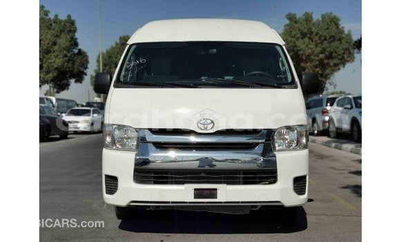 Sayi Imported Toyota Hiace White Mota in Import - Dubai a Ashanti Sayi Imported Toyota Hiace White Mota in Import - Dubai a Ashanti