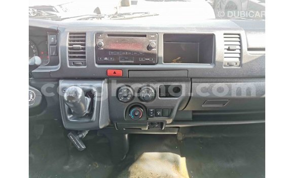 Sayi Imported Toyota Hiace White Mota in Import - Dubai a Ashanti Sayi Imported Toyota Hiace White Mota in Import - Dubai a Ashanti