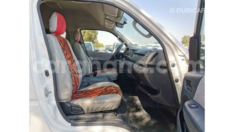 Big with watermark toyota hiace ashanti import dubai 30996