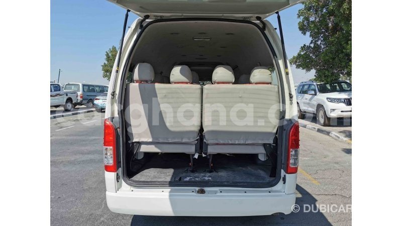 Big with watermark toyota hiace ashanti import dubai 30996