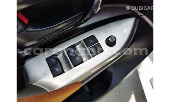 Buy Import Toyota Innova White Car in Import - Dubai in Ashanti Buy Import Toyota Innova White Car in Import - Dubai in Ashanti