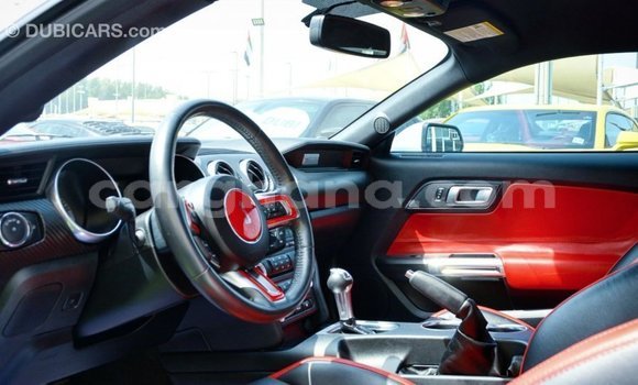 Ra Imported Ford Mustang funfun Ọkọ̀ in Import - Dubai ni Ashanti Ra Imported Ford Mustang funfun Ọkọ̀ in Import - Dubai ni Ashanti
