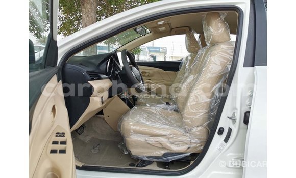 Sayi Imported Toyota Yaris White Mota in Import - Dubai a Ashanti Sayi Imported Toyota Yaris White Mota in Import - Dubai a Ashanti