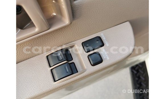 Ra Imported Toyota Land Cruiser funfun Ọkọ̀ in Import - Dubai ni Ashanti Ra Imported Toyota Land Cruiser funfun Ọkọ̀ in Import - Dubai ni Ashanti