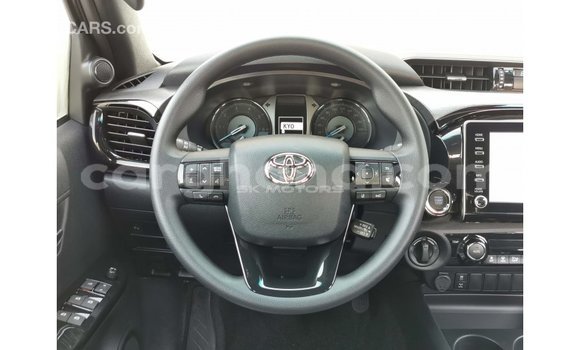 Sayi Imported Toyota Hilux Red Mota in Import - Dubai a Ashanti Sayi Imported Toyota Hilux Red Mota in Import - Dubai a Ashanti