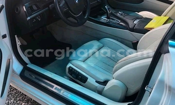 Ra Àlòkù BMW 6-Series funfun Ọkọ̀ in Accra ni Greater Accra Ra Àlòkù BMW 6-Series funfun Ọkọ̀ in Accra ni Greater Accra