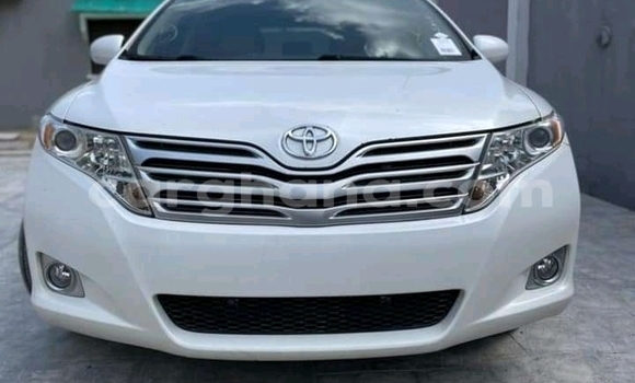 Buy Used Toyota Venza White Car in Accra in Greater Accra Buy Used Toyota Venza White Car in Accra in Greater Accra