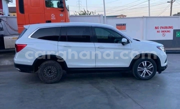 Ra Àlòkù Honda Pilot funfun Ọkọ̀ in Accra ni Greater Accra Ra Àlòkù Honda Pilot funfun Ọkọ̀ in Accra ni Greater Accra