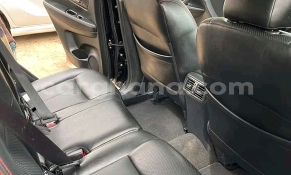 Ra Àlòkù Nissan Rogue Black Ọkọ̀ in Accra ni Greater Accra Ra Àlòkù Nissan Rogue Black Ọkọ̀ in Accra ni Greater Accra