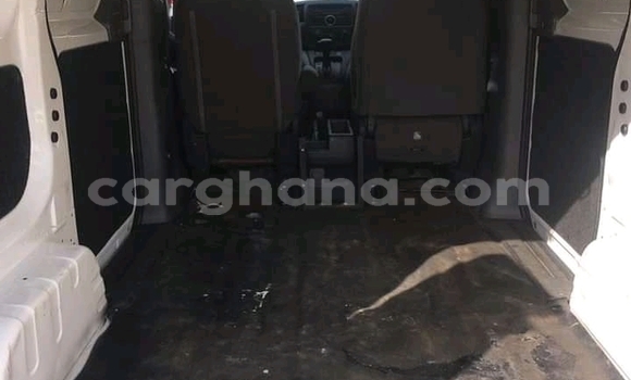 Ra Àlòkù Nissan NV200 funfun Ọkọ̀ in Accra ni Greater Accra Ra Àlòkù Nissan NV200 funfun Ọkọ̀ in Accra ni Greater Accra