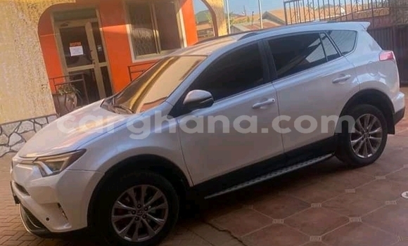 Sayi Na hannu Toyota RAV4 Sauran Mota in Accra a Greater Accra