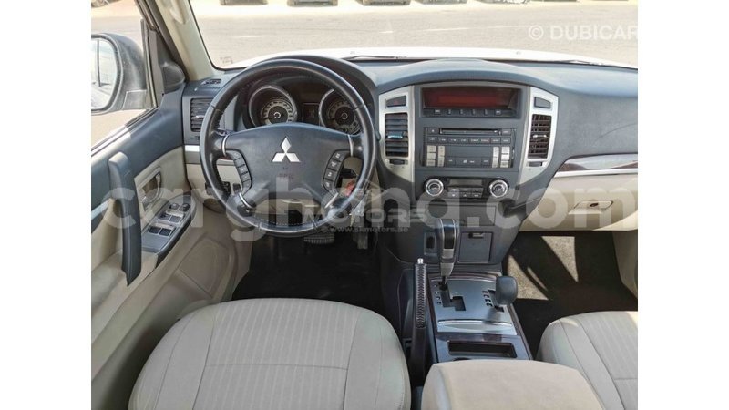 Big with watermark mitsubishi pajero ashanti import dubai 31070