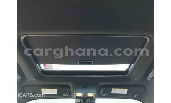 Ra Imported Dodge Challenger funfun Ọkọ̀ in Import - Dubai ni Ashanti Ra Imported Dodge Challenger funfun Ọkọ̀ in Import - Dubai ni Ashanti