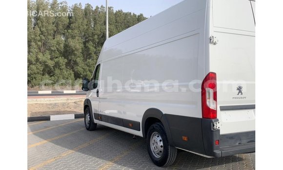 Ra Imported Peugeot 201 funfun Ọkọ̀ in Import - Dubai ni Ashanti Ra Imported Peugeot 201 funfun Ọkọ̀ in Import - Dubai ni Ashanti