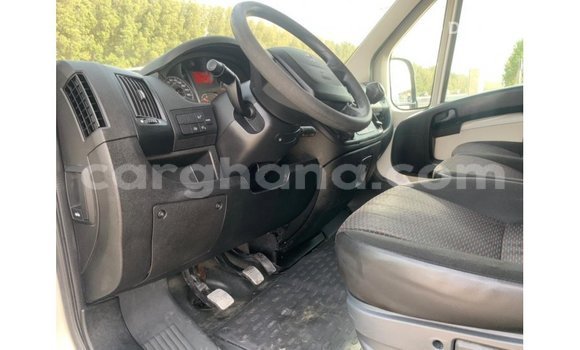 Ra Imported Peugeot 201 funfun Ọkọ̀ in Import - Dubai ni Ashanti Ra Imported Peugeot 201 funfun Ọkọ̀ in Import - Dubai ni Ashanti