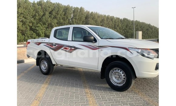 Sayi Imported Mitsubishi L200 White Mota in Import - Dubai a Ashanti Sayi Imported Mitsubishi L200 White Mota in Import - Dubai a Ashanti