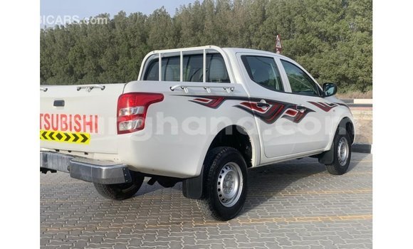 Sayi Imported Mitsubishi L200 White Mota in Import - Dubai a Ashanti Sayi Imported Mitsubishi L200 White Mota in Import - Dubai a Ashanti