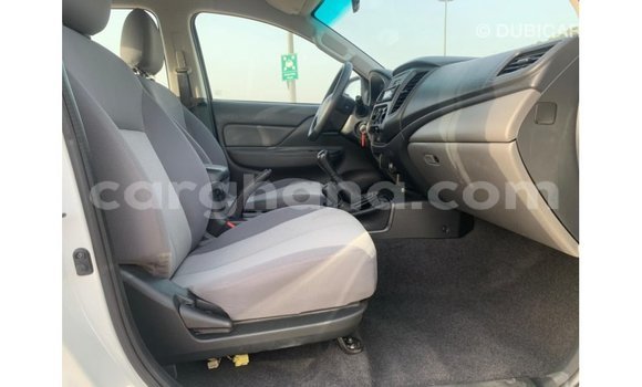 Sayi Imported Mitsubishi L200 White Mota in Import - Dubai a Ashanti Sayi Imported Mitsubishi L200 White Mota in Import - Dubai a Ashanti