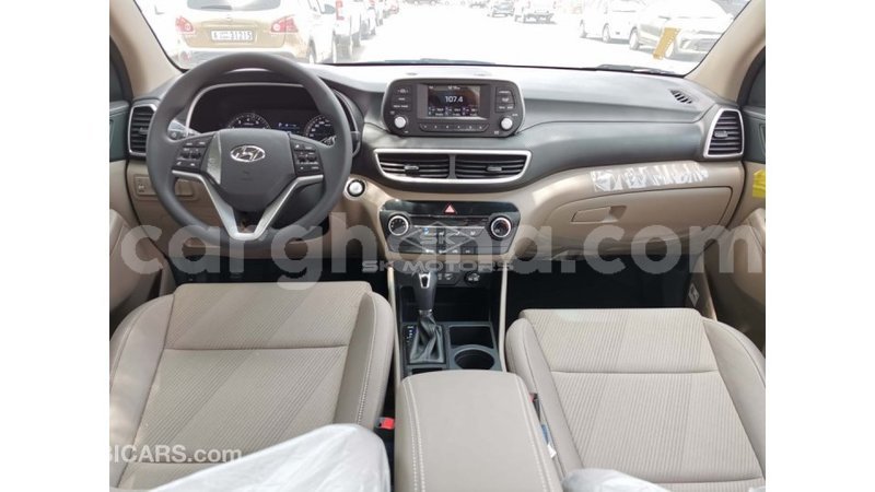 Big with watermark hyundai tucson ashanti import dubai 31104