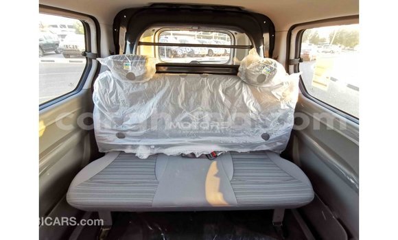 Sayi Imported Hyundai Cargo White Mota in Import - Dubai a Ashanti Sayi Imported Hyundai Cargo White Mota in Import - Dubai a Ashanti