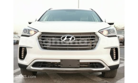 Sayi Imported Hyundai Santa Fe White Mota in Import - Dubai a Ashanti Sayi Imported Hyundai Santa Fe White Mota in Import - Dubai a Ashanti