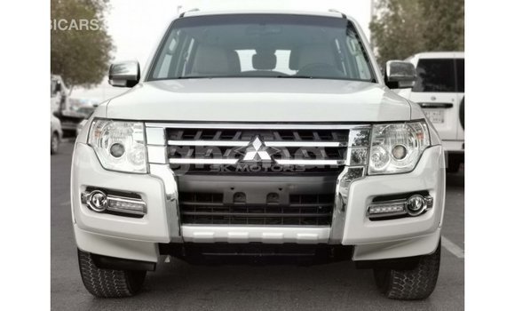 Buy Import Mitsubishi Pajero White Car in Import - Dubai in Ashanti Buy Import Mitsubishi Pajero White Car in Import - Dubai in Ashanti