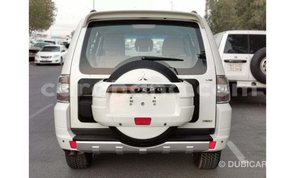 Buy Import Mitsubishi Pajero White Car in Import - Dubai in Ashanti Buy Import Mitsubishi Pajero White Car in Import - Dubai in Ashanti