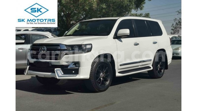 Big with watermark toyota land cruiser ashanti import dubai 31142