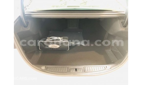 Buy Import Ford Taurus White Car in Import - Dubai in Ashanti Buy Import Ford Taurus White Car in Import - Dubai in Ashanti