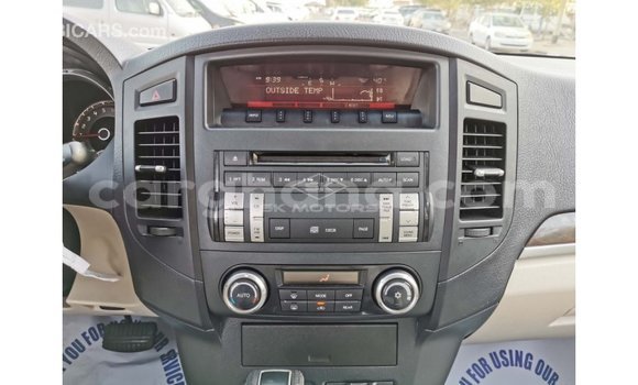 Ra Imported Mitsubishi Pajero funfun Ọkọ̀ in Import - Dubai ni Ashanti Ra Imported Mitsubishi Pajero funfun Ọkọ̀ in Import - Dubai ni Ashanti