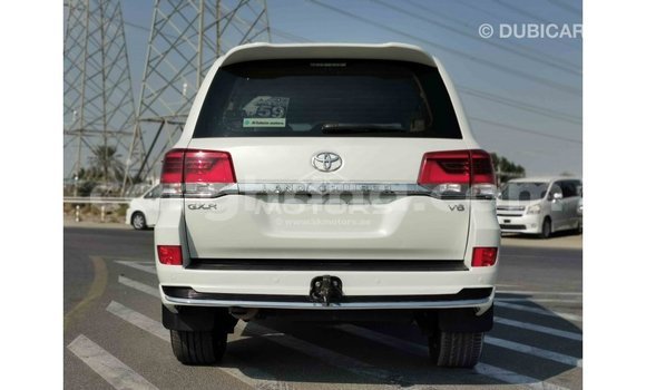 Buy Import Toyota Land Cruiser White Car in Import - Dubai in Ashanti Buy Import Toyota Land Cruiser White Car in Import - Dubai in Ashanti
