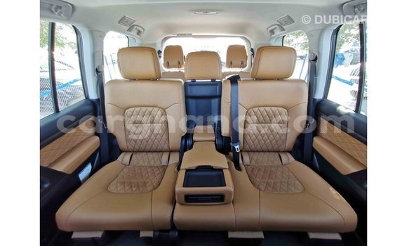 Ra Imported Toyota Land Cruiser funfun Ọkọ̀ in Import - Dubai ni Ashanti Ra Imported Toyota Land Cruiser funfun Ọkọ̀ in Import - Dubai ni Ashanti